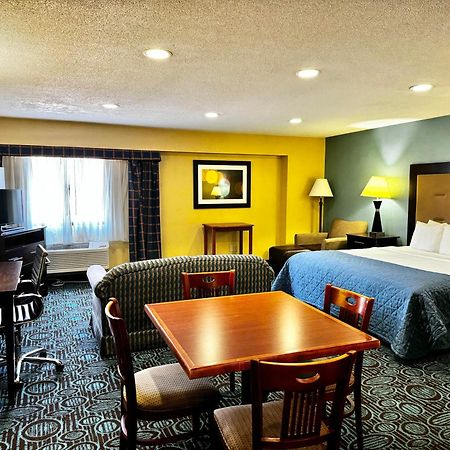 Regency Inn & Suites New London Mystic Exteriér fotografie